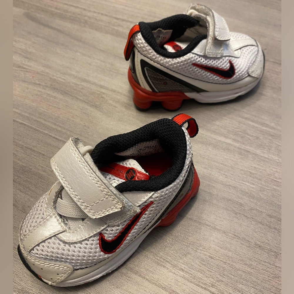 Baby Nike Shocks- 3C